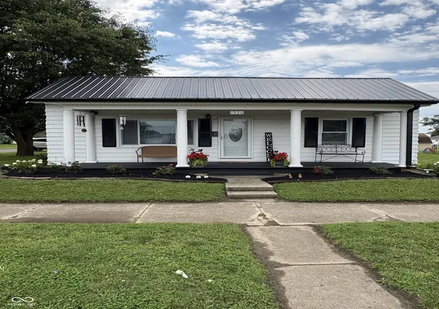 Homes for sale in Connersville, IN | 1530 N Eastern Ave, Connersville, IN 47331 | MLS# 22110461