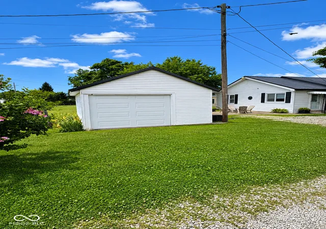 Homes for sale in Connersville, IN | 1530 N Eastern Ave, Connersville, IN 47331 | MLS# 22110461
