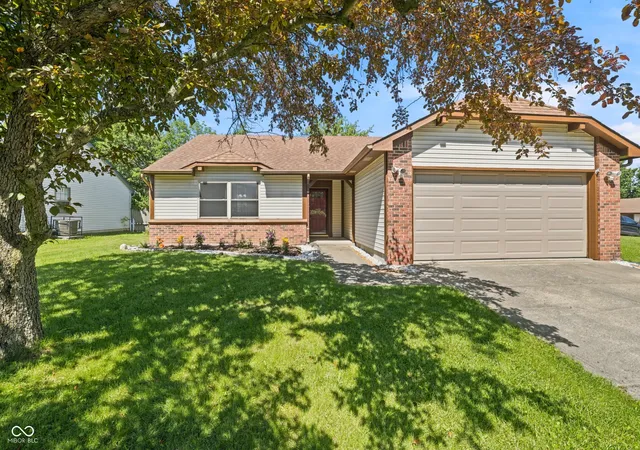 2nd image of 3140 Shellbark Dr, Indianapolis, IN 46235 | MLS# 22110464