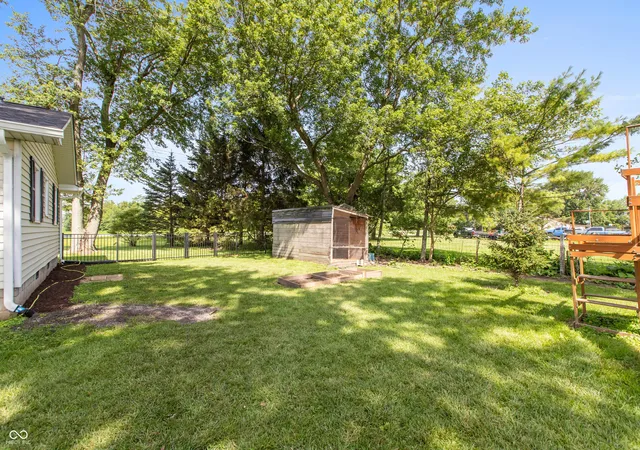 Homes for sale in Whitestown, IN | 3691 N Us 421, Whitestown, IN 46075 | MLS# 22110471