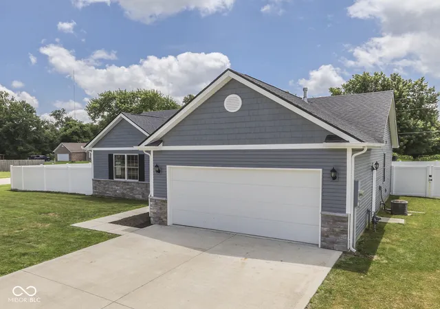 Homes for sale in Trafalgar, IN | 7 Watson Ct, Trafalgar, IN 46181 | MLS# 22110491
