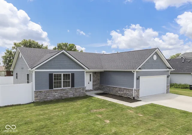 Homes for sale in Trafalgar, IN | 7 Watson Ct, Trafalgar, IN 46181 | MLS# 22110491