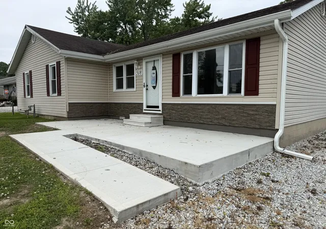 2nd image of 518 Linden Dr, Spiceland, IN 47385 | MLS# 22110512