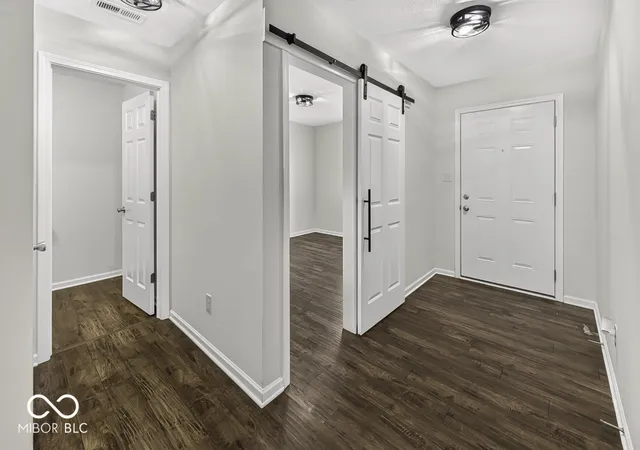 Photo 3 of Condo for sale at 11724 Whisperwood Way #39B, Fishers, IN 46037 | MLS# 22110529 | Listing updated on 2026-10-06