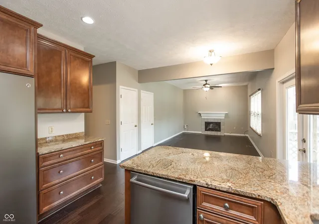4th image of 12838 Fleetwood Dr S, Carmel, IN 46032 | MLS# 22110537
