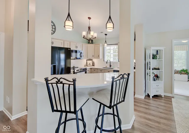 5th image of 1451 Colony Park, Greenwood, IN 46143 | MLS# 22110565