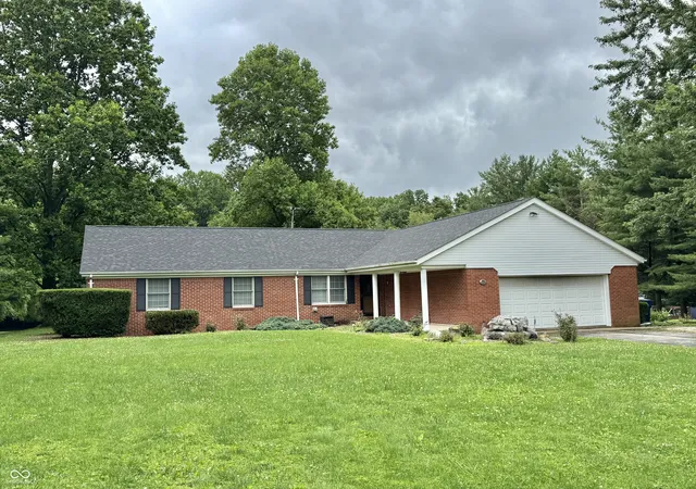 Homes for sale in Greencastle, IN | 1805 S County Road 400 W, Greencastle, IN 46135 | MLS# 22110579