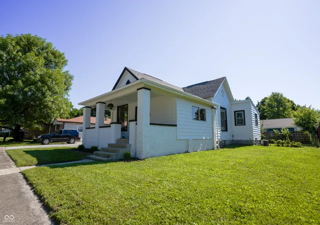 Homes for sale in Plainfield, IN | 251 S Avon Ave, Plainfield, IN 46168 | MLS# 22110580