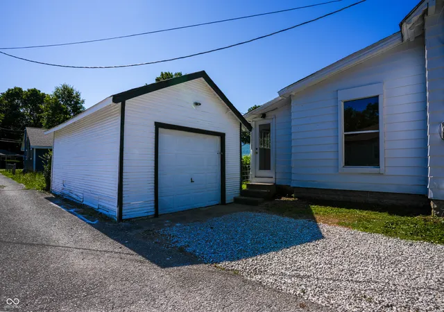 Homes for sale in Plainfield, IN | 251 S Avon Ave, Plainfield, IN 46168 | MLS# 22110580