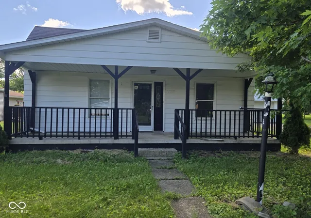 1st image of 11718 S Reed St, Clinton, IN 47842 | MLS# 22110594