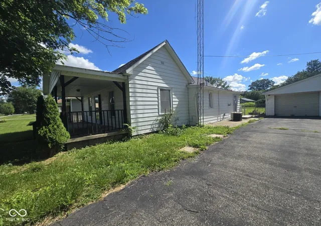 5th image of 11718 S Reed St, Clinton, IN 47842 | MLS# 22110594