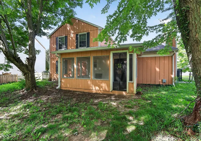 3rd image of 7558 Rogers Dr, Indianapolis, IN 46214 | MLS# 22110604