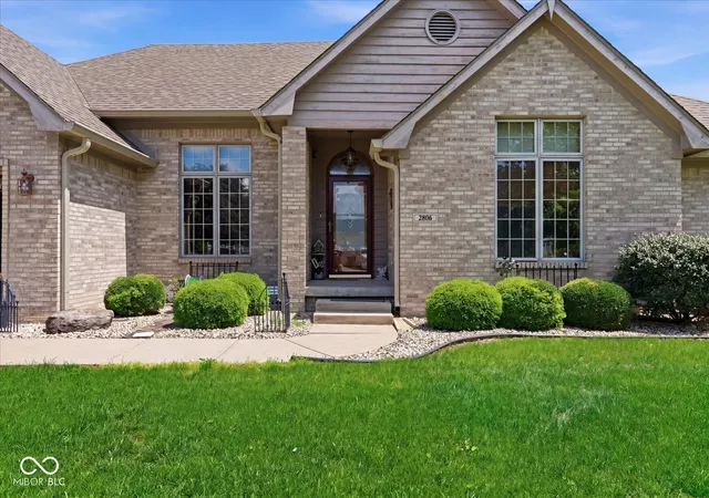3rd image of 2806 Theobald St, Shelbyville, IN 46176 | MLS# 22110614