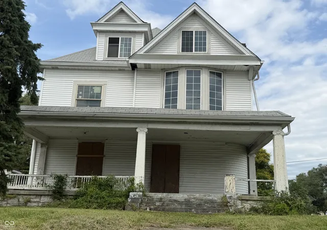 Photo 2 of Single family home for sale at 2854 N Illinois St, Indianapolis, IN 46208 | MLS# 22110626 | Listing updated on 2026-06-26