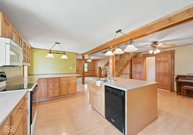 Homes for sale in Yorktown, IN | 2100 N County Road 800 W, Yorktown, IN 47396 | MLS# 22110658