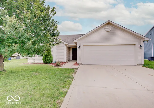 Homes for sale in Sheridan, IN | 1404 Graybark St, Sheridan, IN 46069 | MLS# 22110665