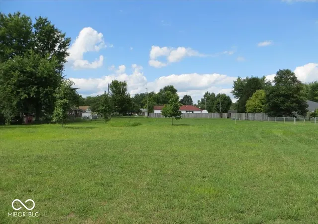 Photo 4 of Land for sale at 614 S Grant St, Brownsburg, IN 46112 | MLS# 22110670 | Listing updated on 2026-09-08