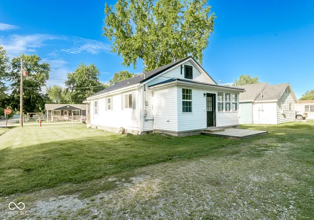 Homes for sale in Austin, IN | 182 Wilbur Ave, Austin, IN 47102 | MLS# 22110673