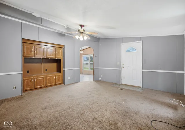 Homes for sale in Chesterfield, IN | 349 Laurel Dr, Chesterfield, IN 46017 | MLS# 22110688