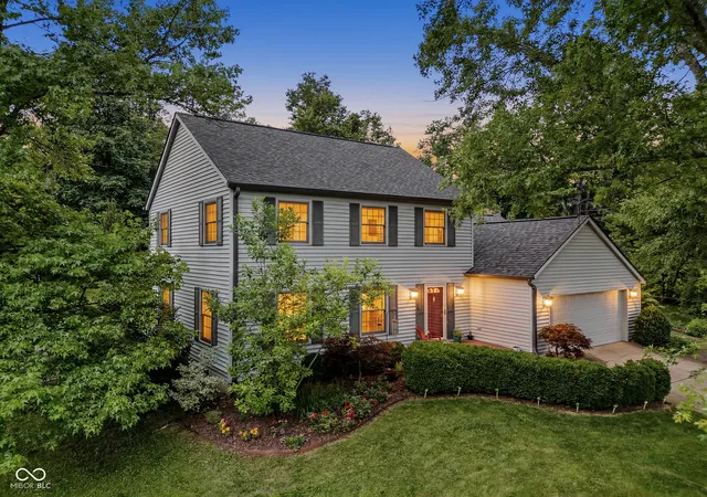 Photo 1 of Single family home for sale at 9956 W Raintree Dr N, Columbus, IN 47201 | MLS# 22110702 | Listing updated on 2026-09-03