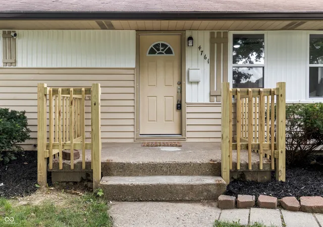 3rd image of 4761 Wellington Ave, Lawrence, IN 46226 | MLS# 22110712