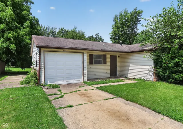 2nd image of 2154 Fairhaven Dr, Indianapolis, IN 46229 | MLS# 22110718