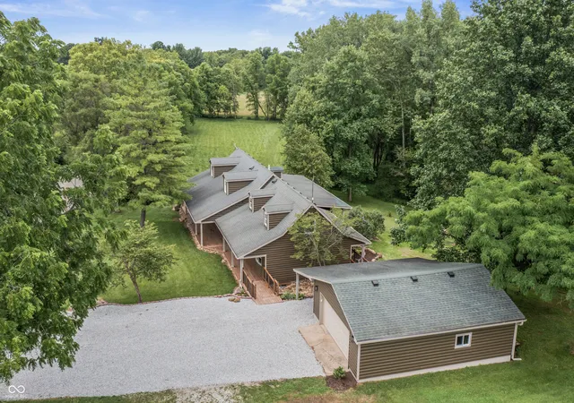 4th image of 4122 N 500 E, Shelbyville, IN 46176 | MLS# 22110725