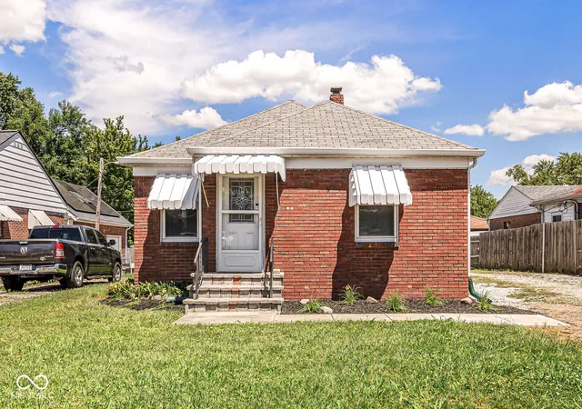 Photo 1 of Single family home for sale at 41 S Post Rd, Indianapolis, IN 46219 | MLS# 22110737 | Listing updated on 2026-06-28