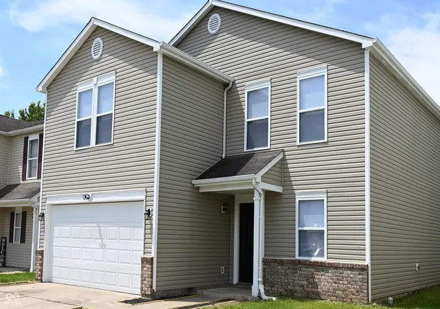 Photo 2 of Sale Pending at 2032 Southernwood Ln, Indianapolis, IN 46231 | MLS# 22110743 | Listing updated on 2026-08-12