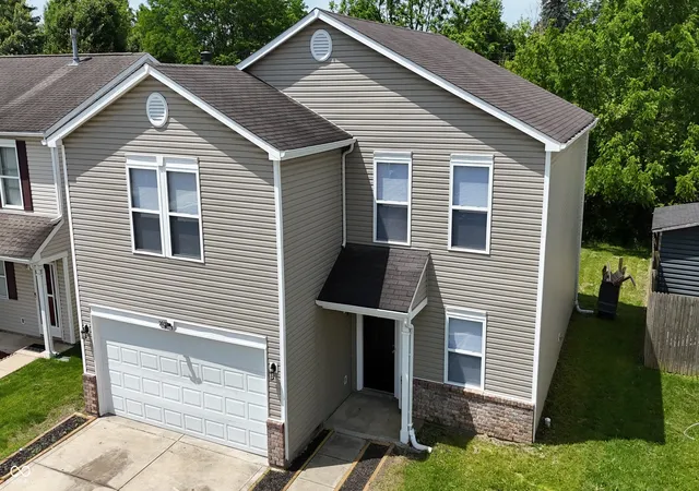 Photo 3 of Sale Pending at 2032 Southernwood Ln, Indianapolis, IN 46231 | MLS# 22110743 | Listing updated on 2026-08-12