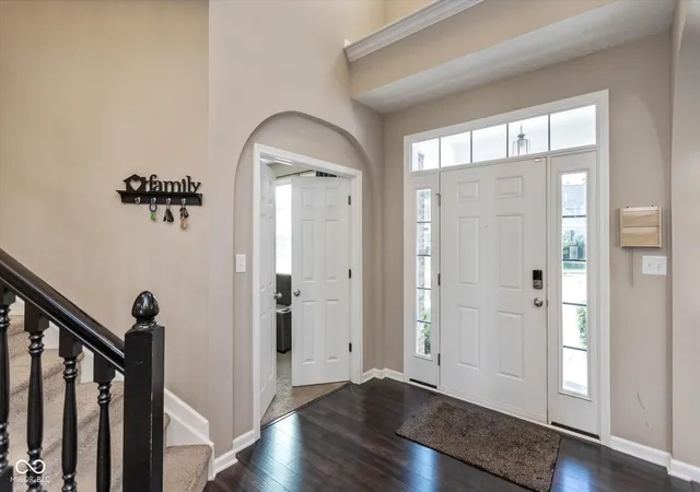 2nd image of 12154 Eddington Pl, Fishers, IN 46037 | MLS# 22110756
