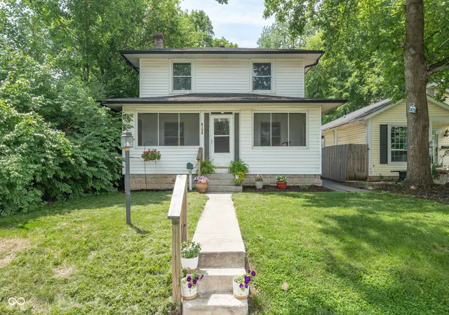Photo 1 of Sale Pending at 6154 Rosslyn Ave, Indianapolis, IN 46220 | MLS# 22110759 | Listing updated on 2026-09-04