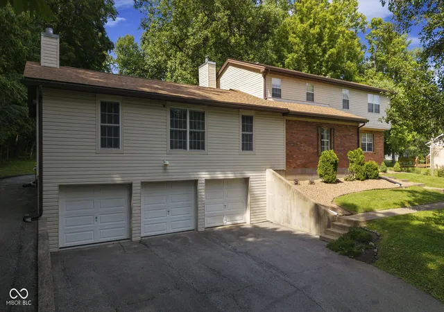 Photo 1 of Single family home for sale at 8680 Rufing Rd, Greenville, IN 47124 | MLS# 22110761 | Listing updated on 2026-08-01