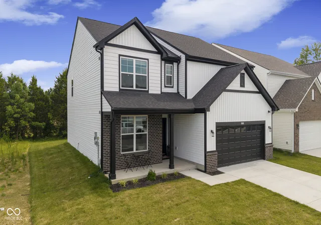 Photo 2 of Single family home for sale at 5033 Schaefer Ln, Floyds Knobs, IN 47119 | MLS# 22110763 | Listing updated on 2026-07-12