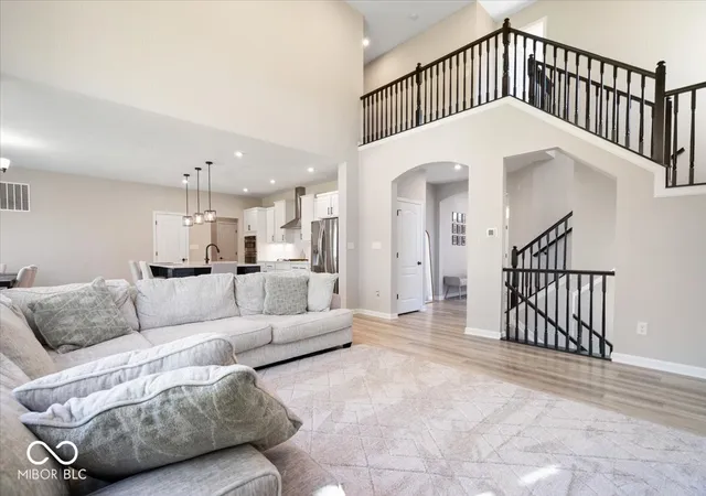4th image of 6210 Shallow Creek, Indianapolis, IN 46237 | MLS# 22110773