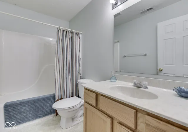 3rd image of 1218 Estuary Dr, Indianapolis, IN 46217 | MLS# 22110776
