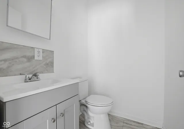 Photo 4 of Single family home for sale at 3565 Evergreen Ave, Indianapolis, IN 46205 | MLS# 22110778 | Listing updated on 2026-07-25