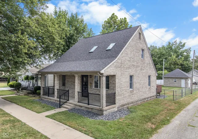 Photo 3 of Single family home for sale at 1024 N Arthur St, Rushville, IN 46173 | MLS# 22110779 | Listing updated on 2026-08-13