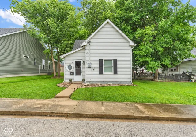 Homes for sale in Greencastle, IN | 316 N Madison St, Greencastle, IN 46135 | MLS# 22110806