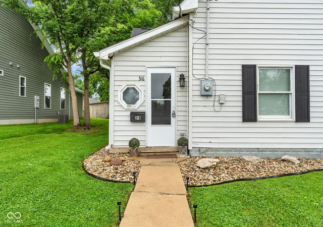 Homes for sale in Greencastle, IN | 316 N Madison St, Greencastle, IN 46135 | MLS# 22110806