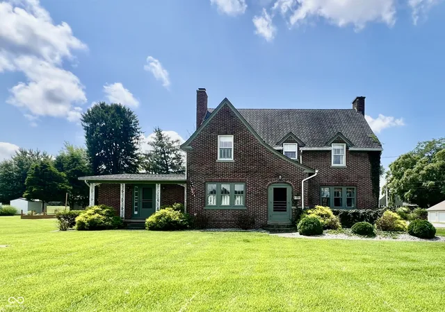 1st image of 1995 S Main St, Vallonia, IN 47281 | MLS# 22110815