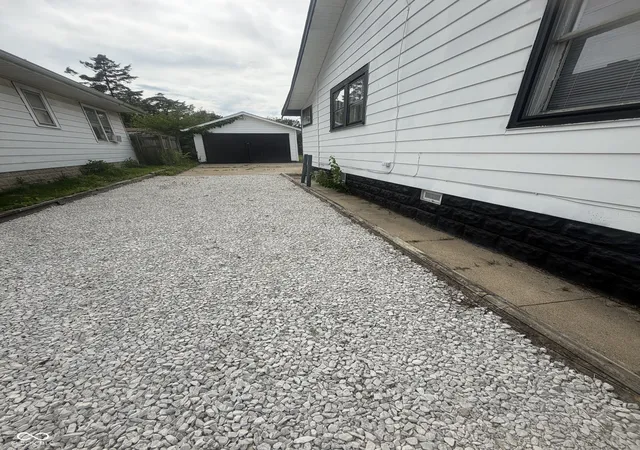 Photo 4 of Single family home for sale at 726 S Norfolk St, Indianapolis, IN 46241 | MLS# 22110819 | Listing updated on 2026-08-29