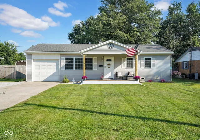 Homes for sale in North Vernon, IN | 117 Bay St, North Vernon, IN 47265 | MLS# 22110858