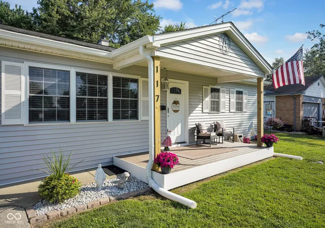 Homes for sale in North Vernon, IN | 117 Bay St, North Vernon, IN 47265 | MLS# 22110858