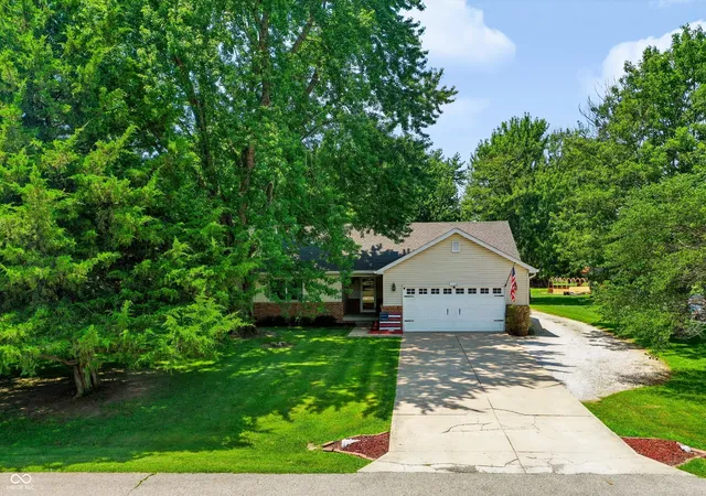1st image of 11129 N Shelby 460 W, New Palestine, IN 46163 | MLS# 22110865