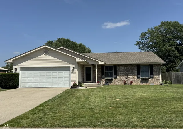 Photo 1 of Sale Pending at 618 Idlewood Ct, Seymour, IN 47274 | MLS# 22110869 | Listing updated on 2026-08-21