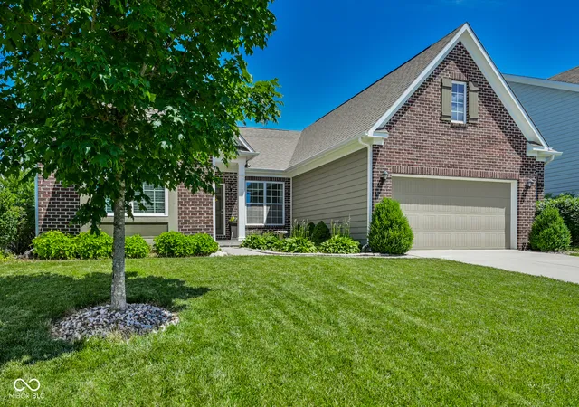 Photo 2 of Single family home for sale at 13848 Fieldcrest Dr, Mc Cordsville, IN 46055 | MLS# 22110871 | Listing updated on 2026-09-25