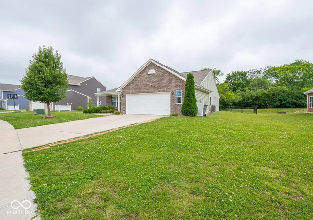 Photo 3 of Sale Pending at 8218 Devon Ave, Indianapolis, IN 46239 | MLS# 22110881 | Listing updated on 2026-09-12