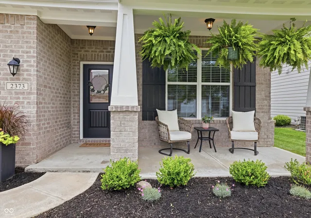 2nd image of 2373 Somerset Cir, Franklin, IN 46131 | MLS# 22110882