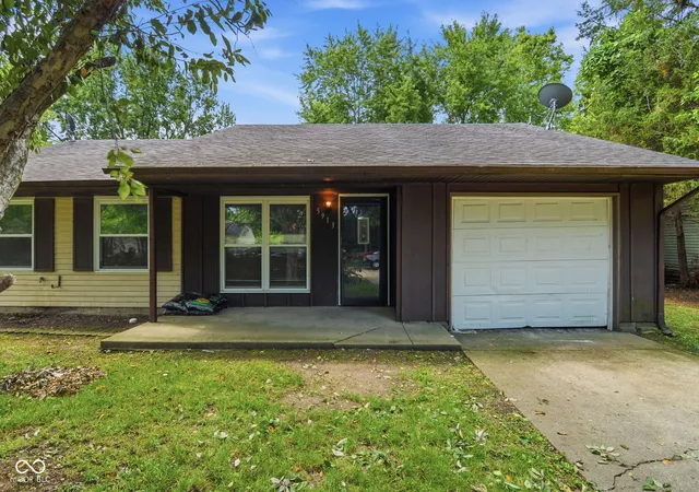Photo 1 of Single family home for sale at 5913 Dunseth Ct, Indianapolis, IN 46254 | MLS# 22110884 | Listing updated on 2026-08-27